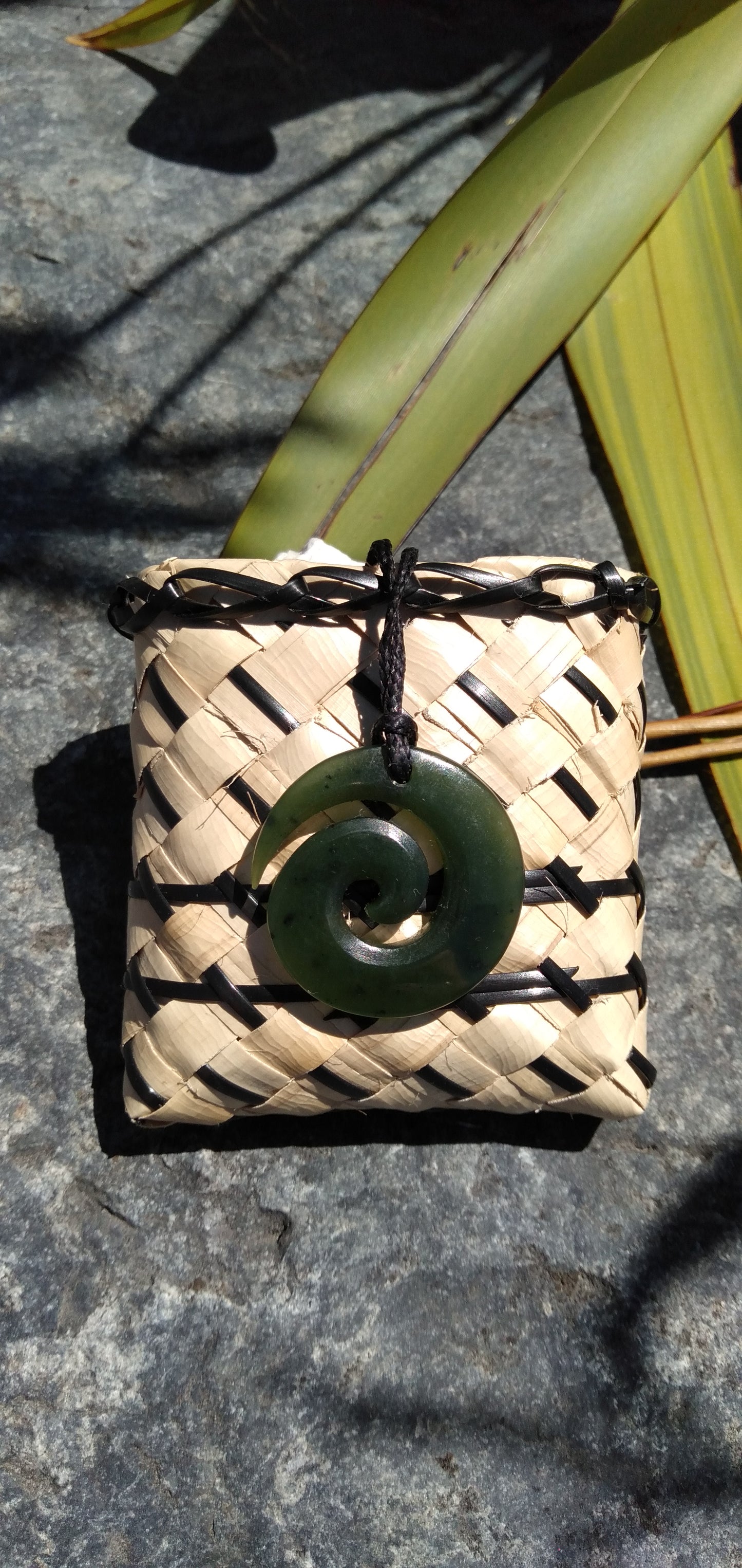 Greenstone Koru Pendant 25mm from Pacific Jewel - Southern Paua New Zealand