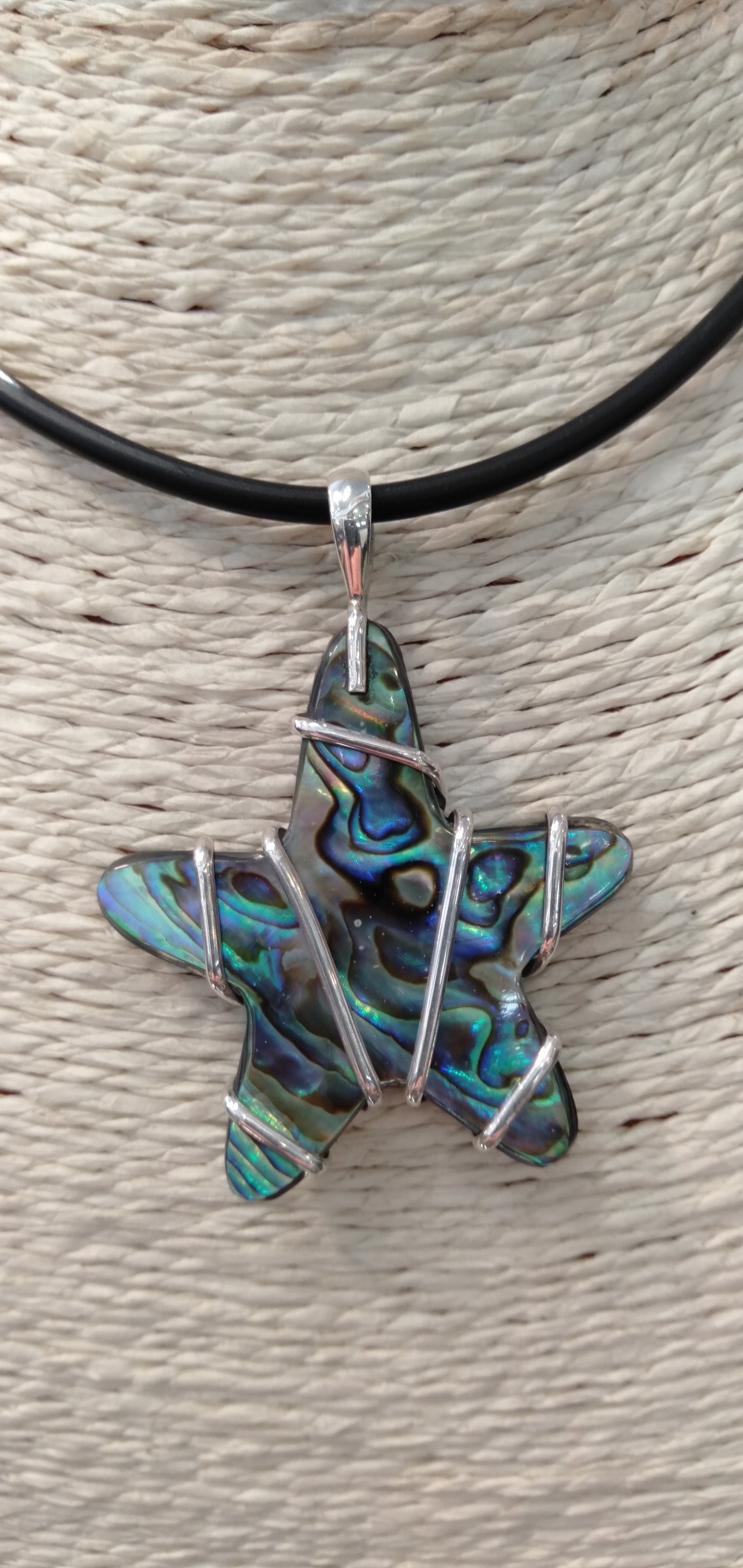 Paua 'Star' Pendant from Pacific Jewel - Southern Paua New Zealand
