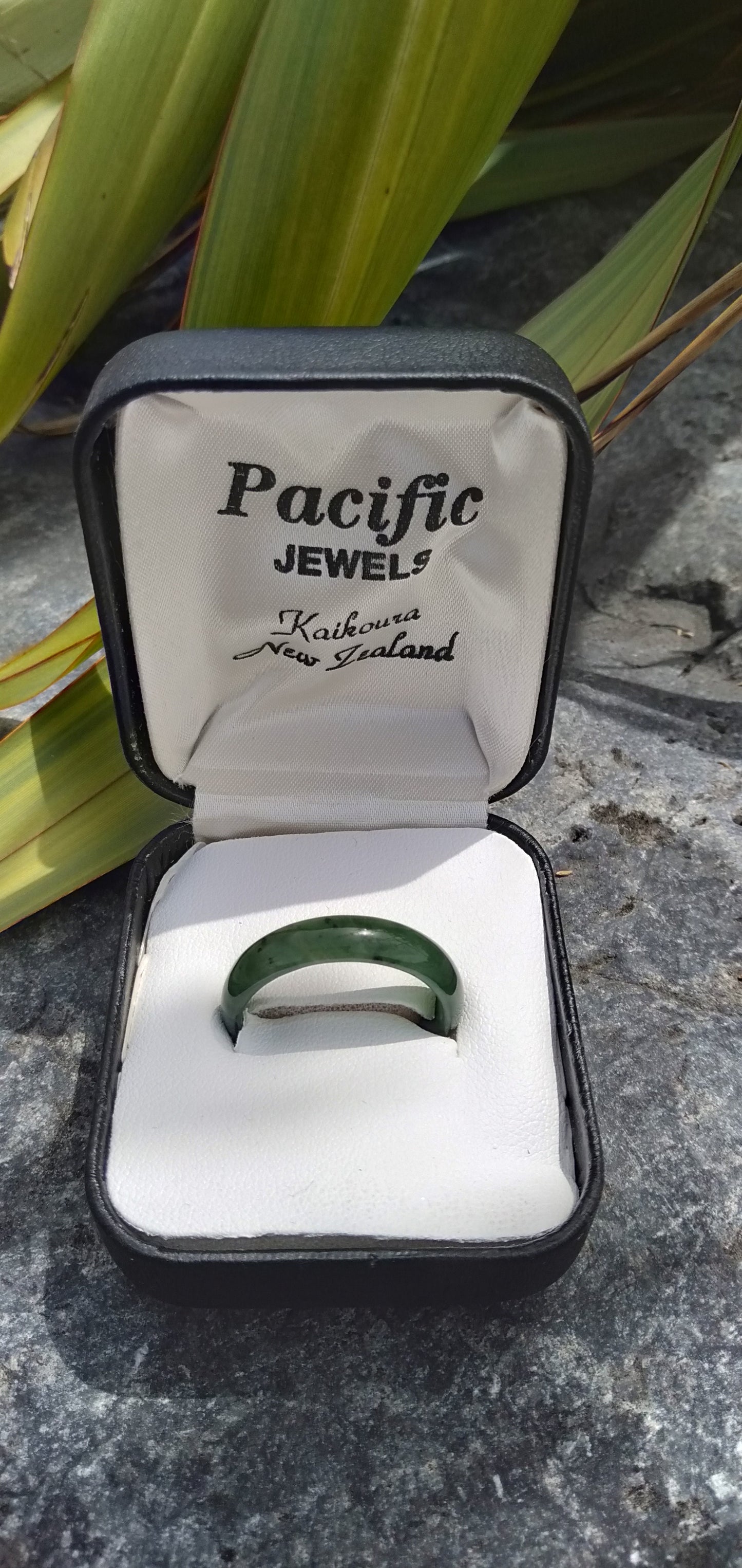 Greenstone Ring from Pacific Jewel - Southern Paua New Zealand