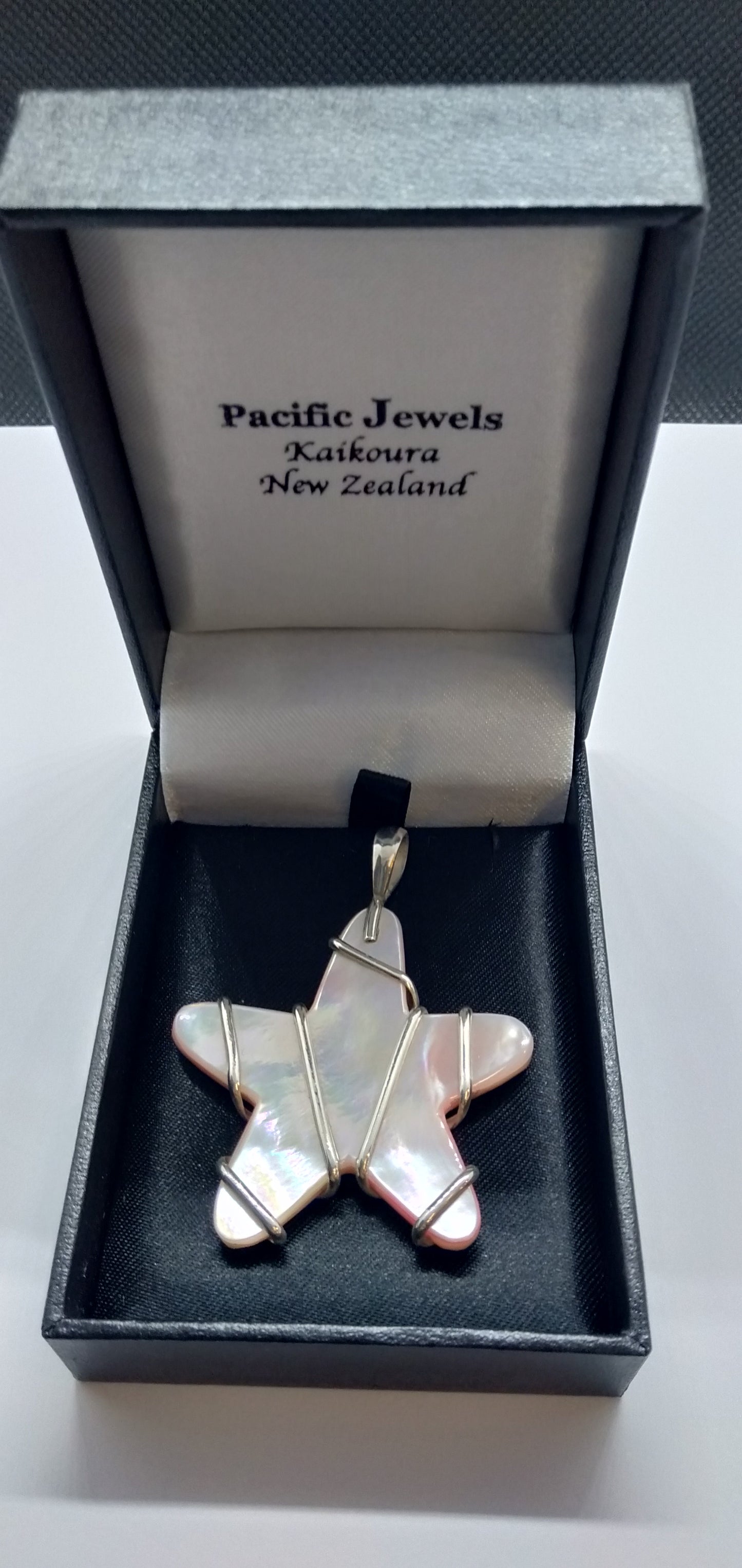 Pink 'Star' Pendant from Pacific Jewel - Southern Paua New Zealand