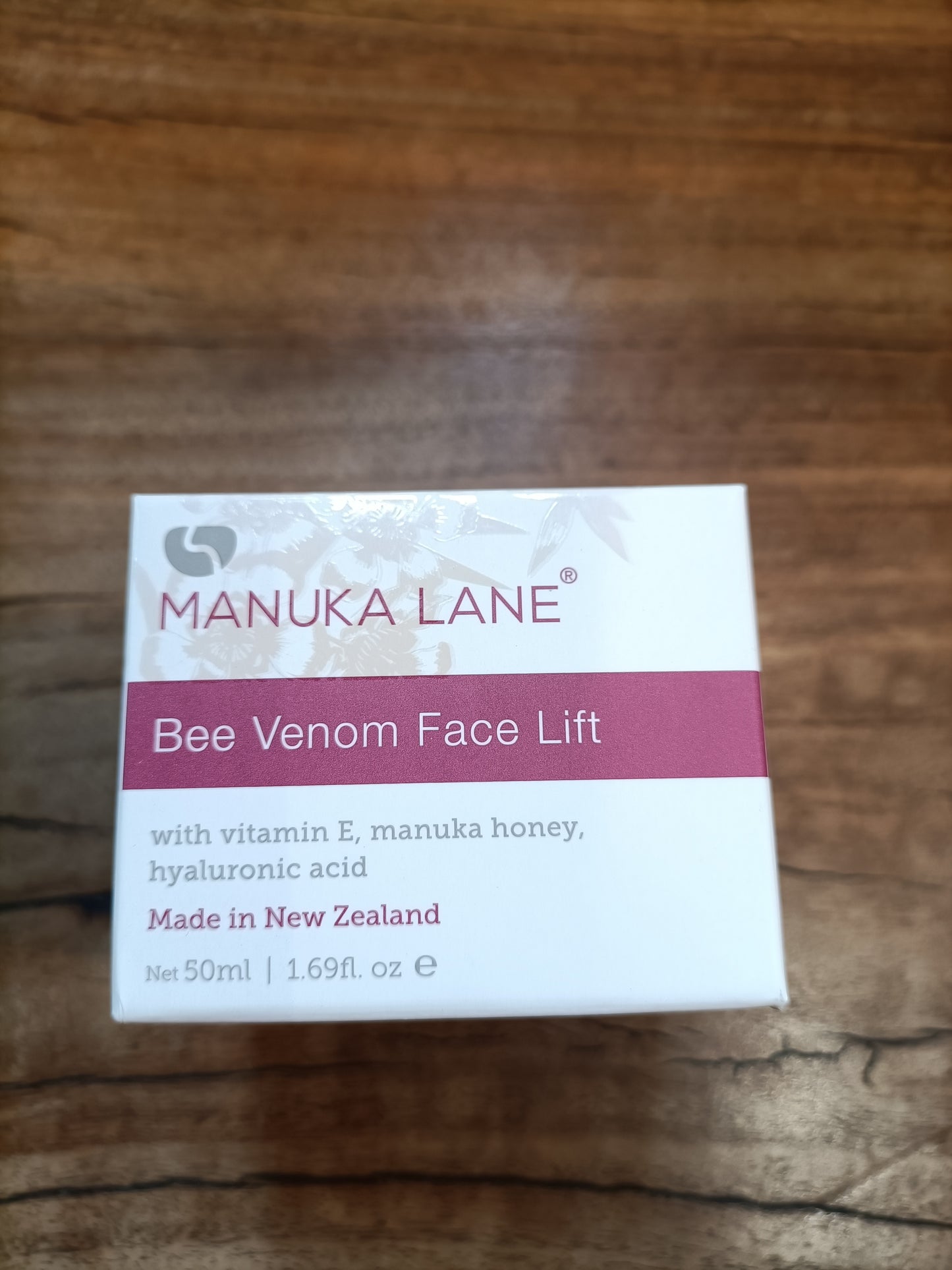 Manuka Lane Bee Venom Face-lift 50ml from Pacific Jewel - Southern Paua New Zealand